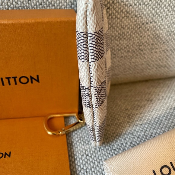 SOLD Authentic Louis Vuitton Cles Damier Azur - Picture 9 of 11